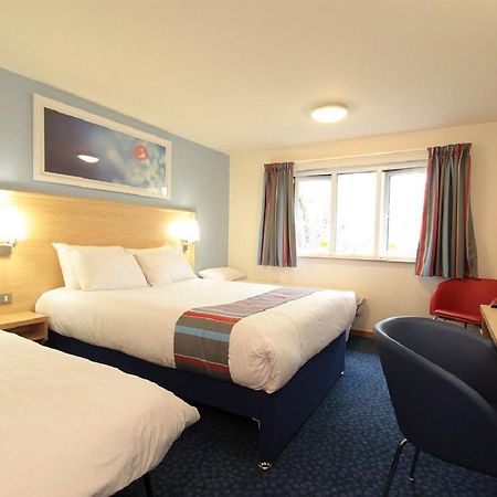 Travelodge קטרינג מראה חיצוני תמונה