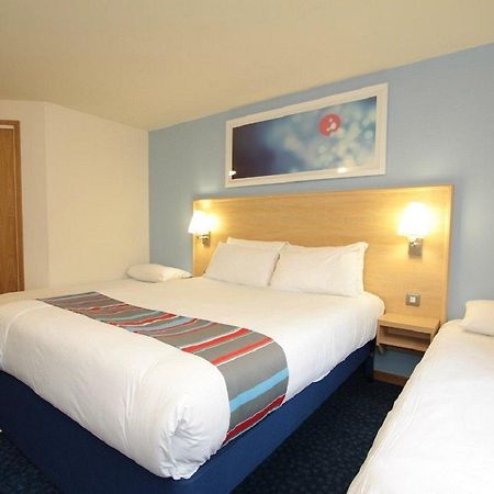 Travelodge קטרינג מראה חיצוני תמונה