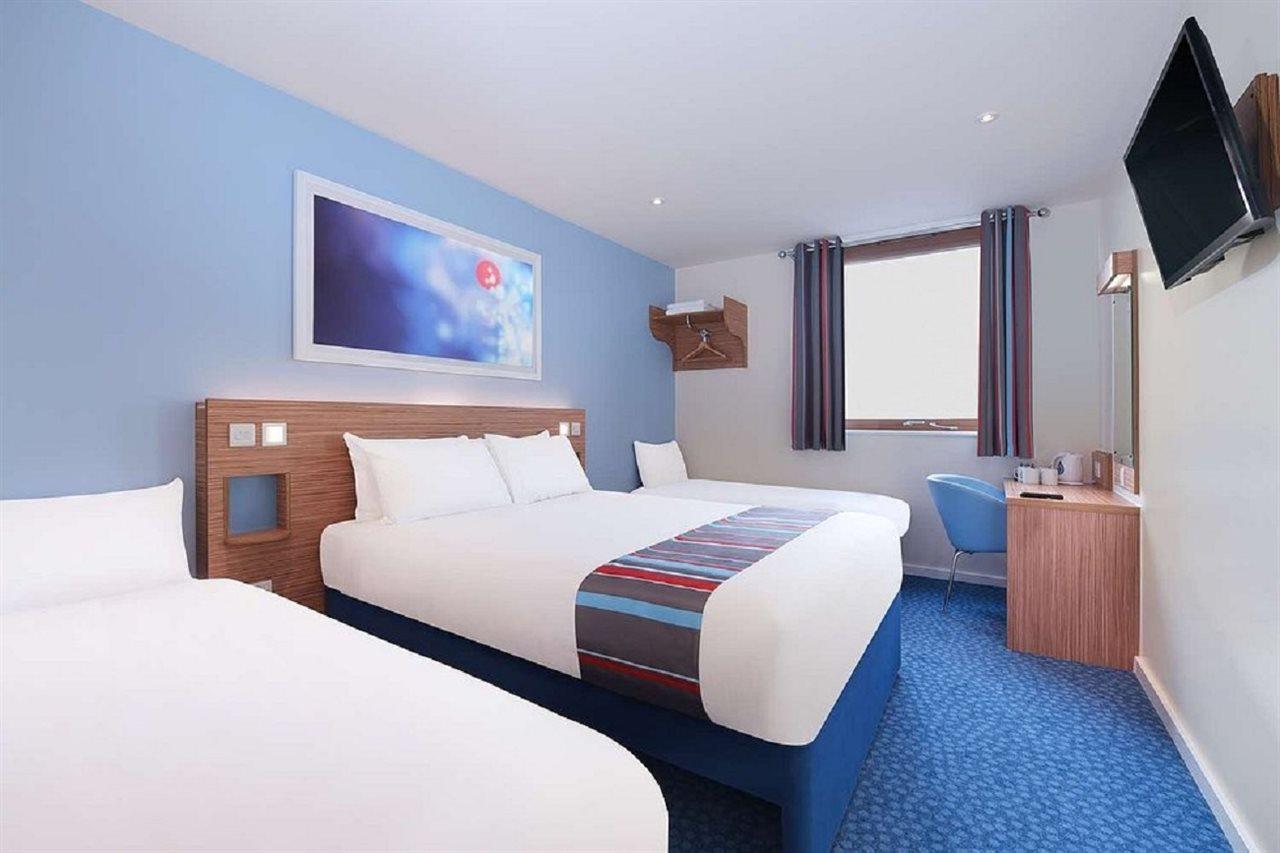Travelodge קטרינג מראה חיצוני תמונה