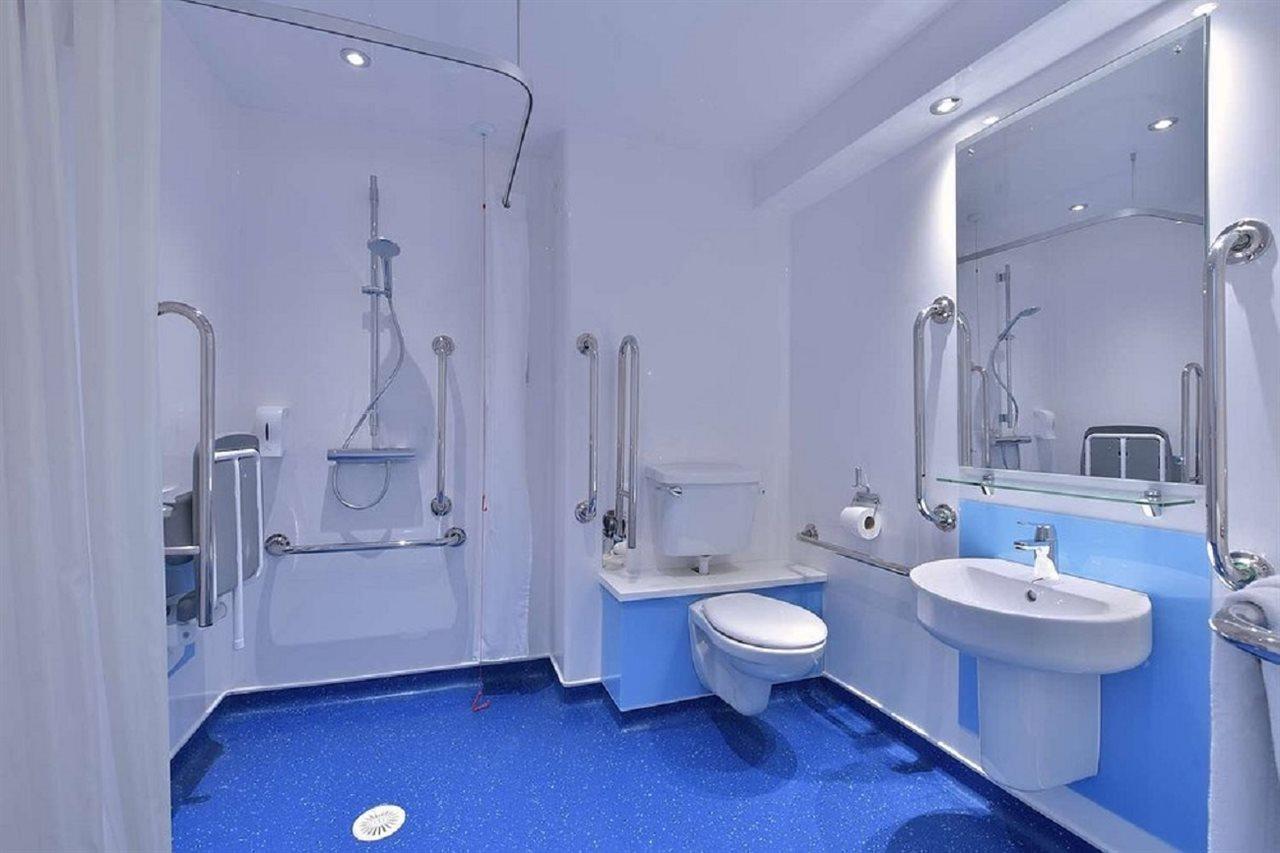 Travelodge קטרינג מראה חיצוני תמונה