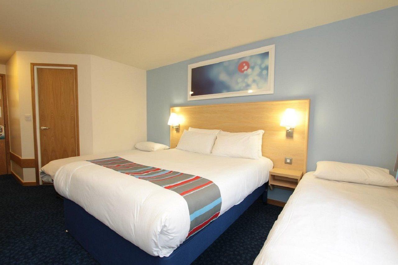 Travelodge קטרינג מראה חיצוני תמונה