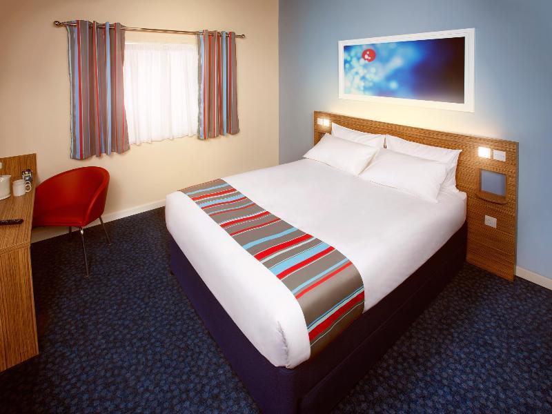 Travelodge קטרינג מראה חיצוני תמונה